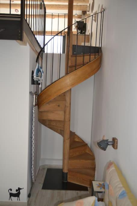 Marina Vila House Масну Екстериор снимка