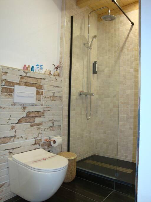 Marina Vila House Масну Екстериор снимка