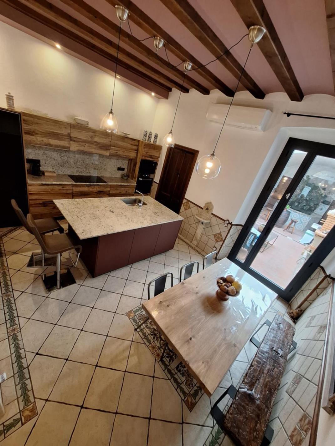 Marina Vila House Масну Екстериор снимка