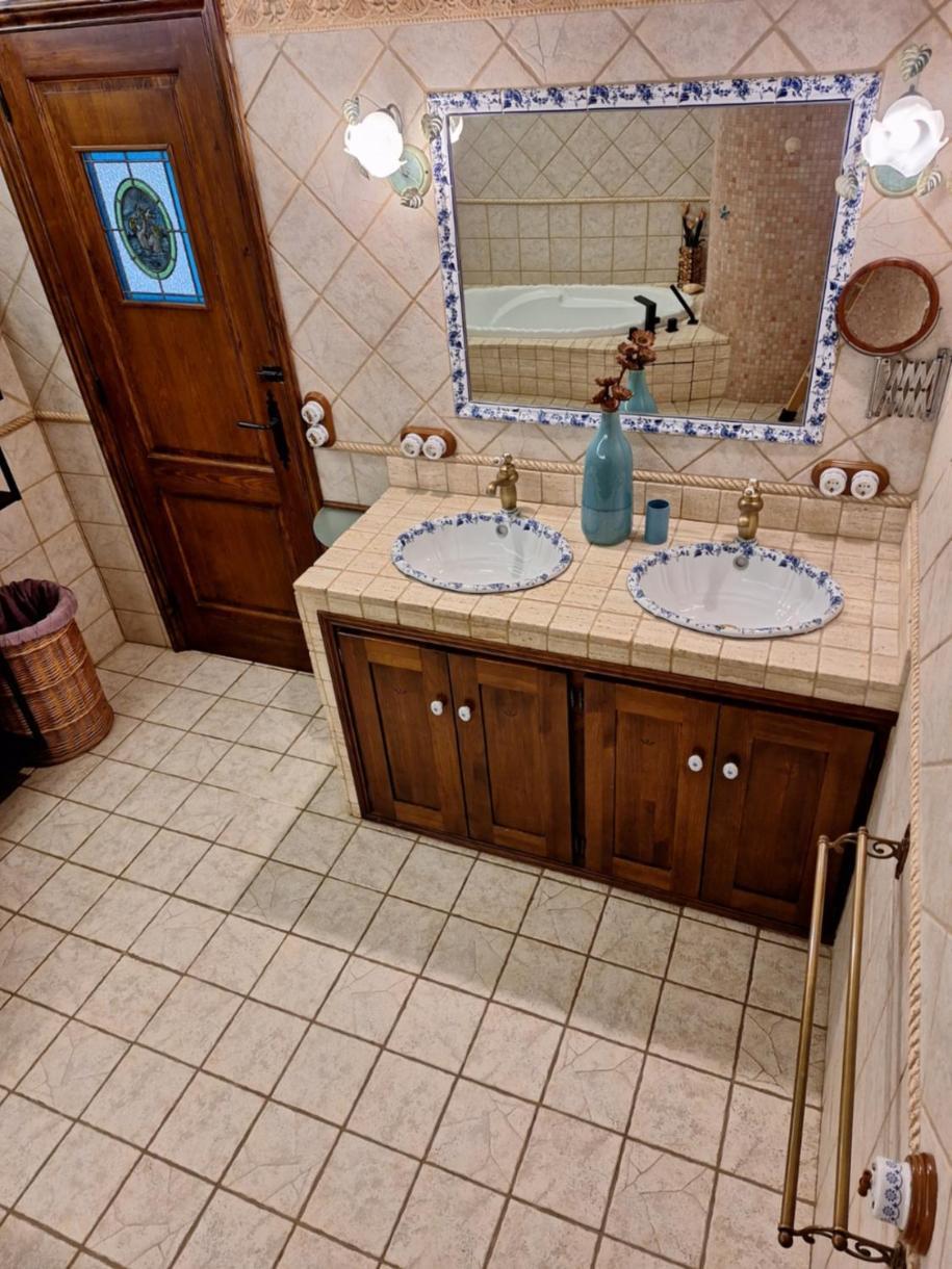 Marina Vila House Масну Екстериор снимка